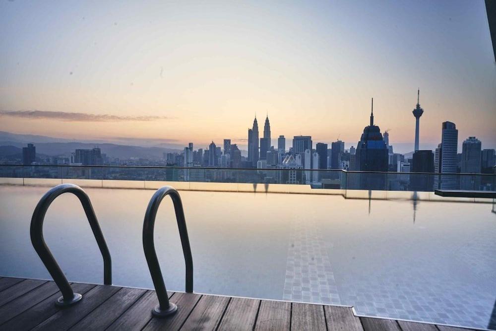 Asrama Infinity Skypool New Friends Kuala Lumpur