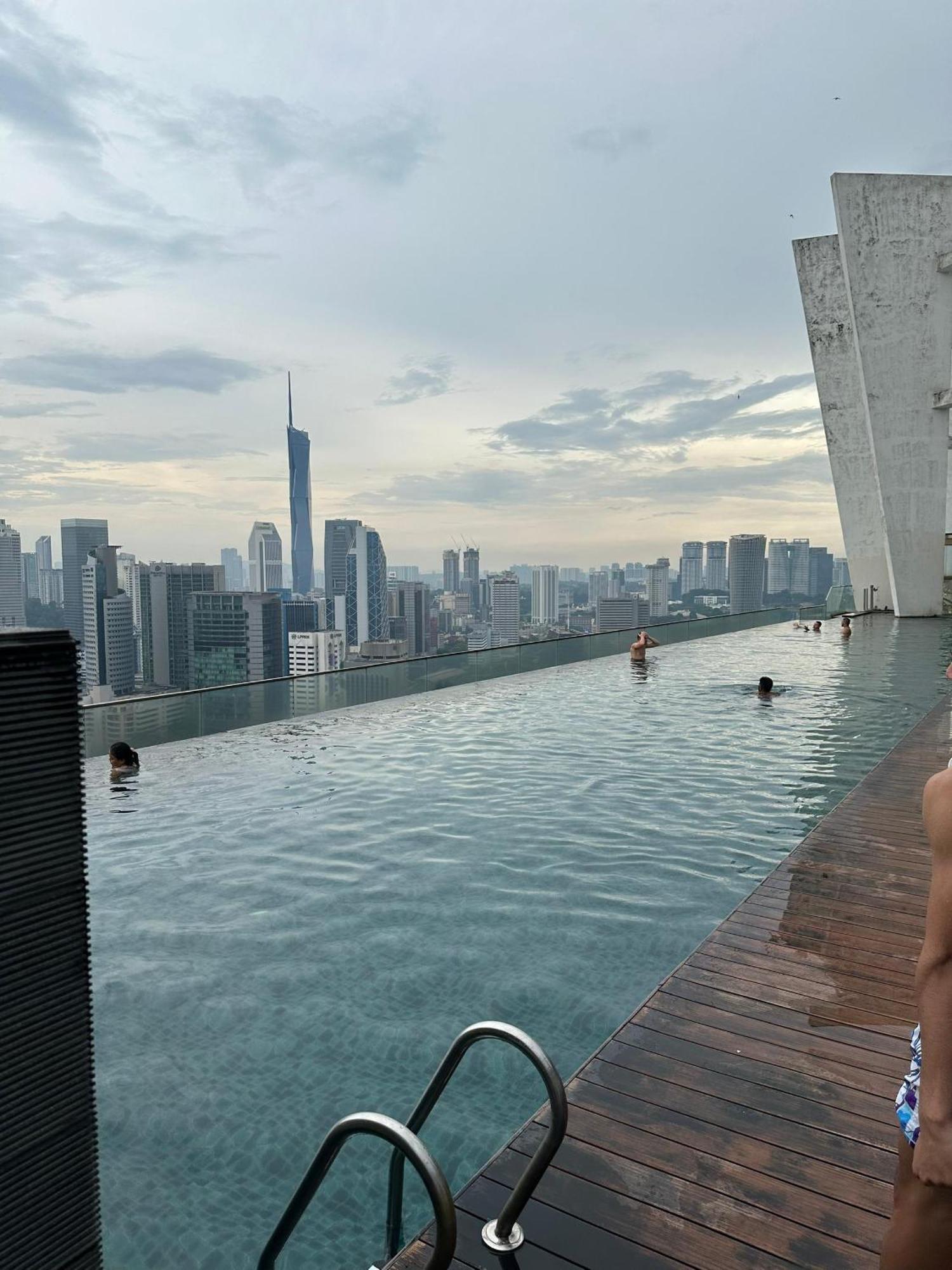 Infinity Skypool New Friends
